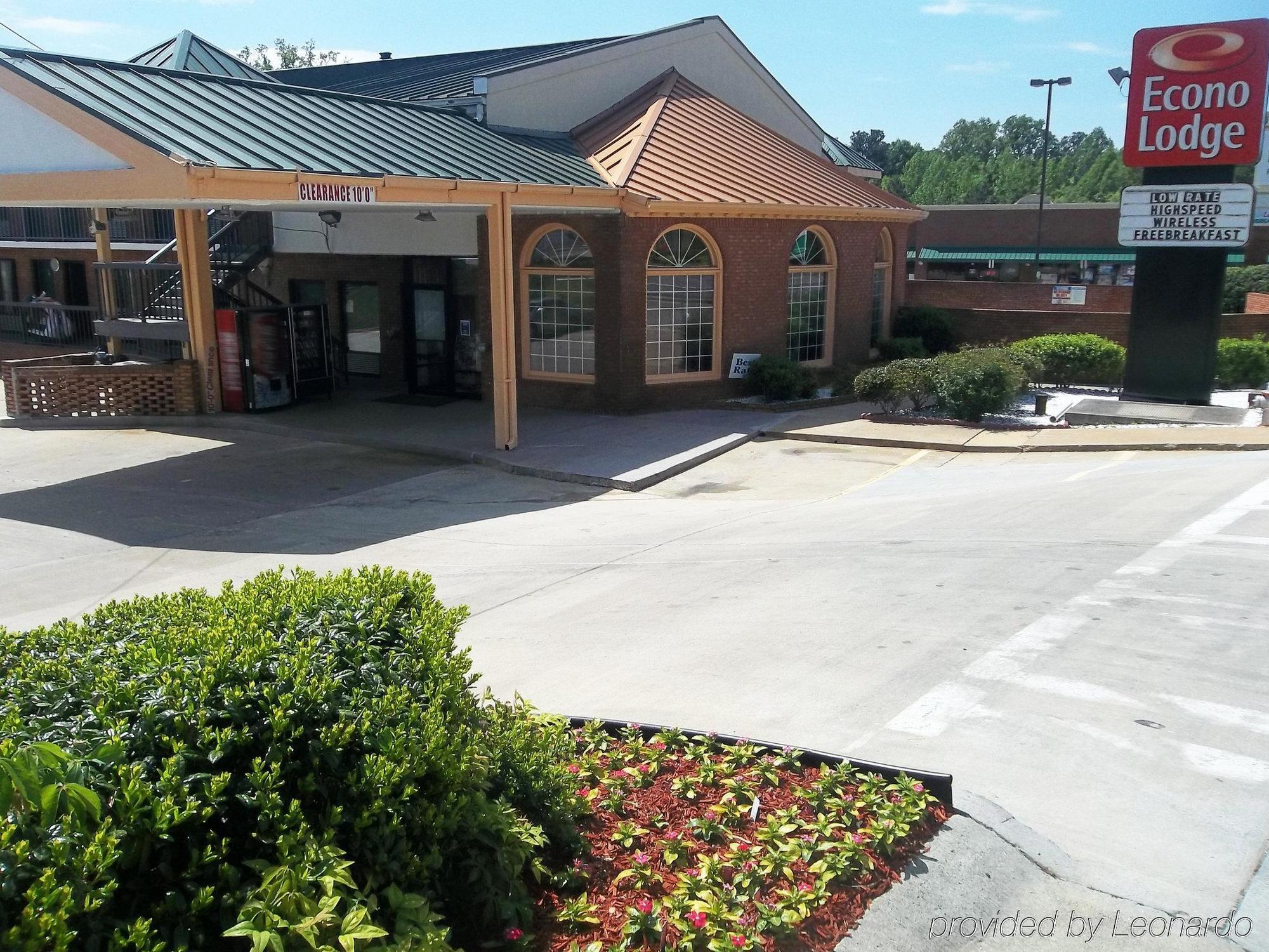 Econo Lodge Acworth Bagian luar foto