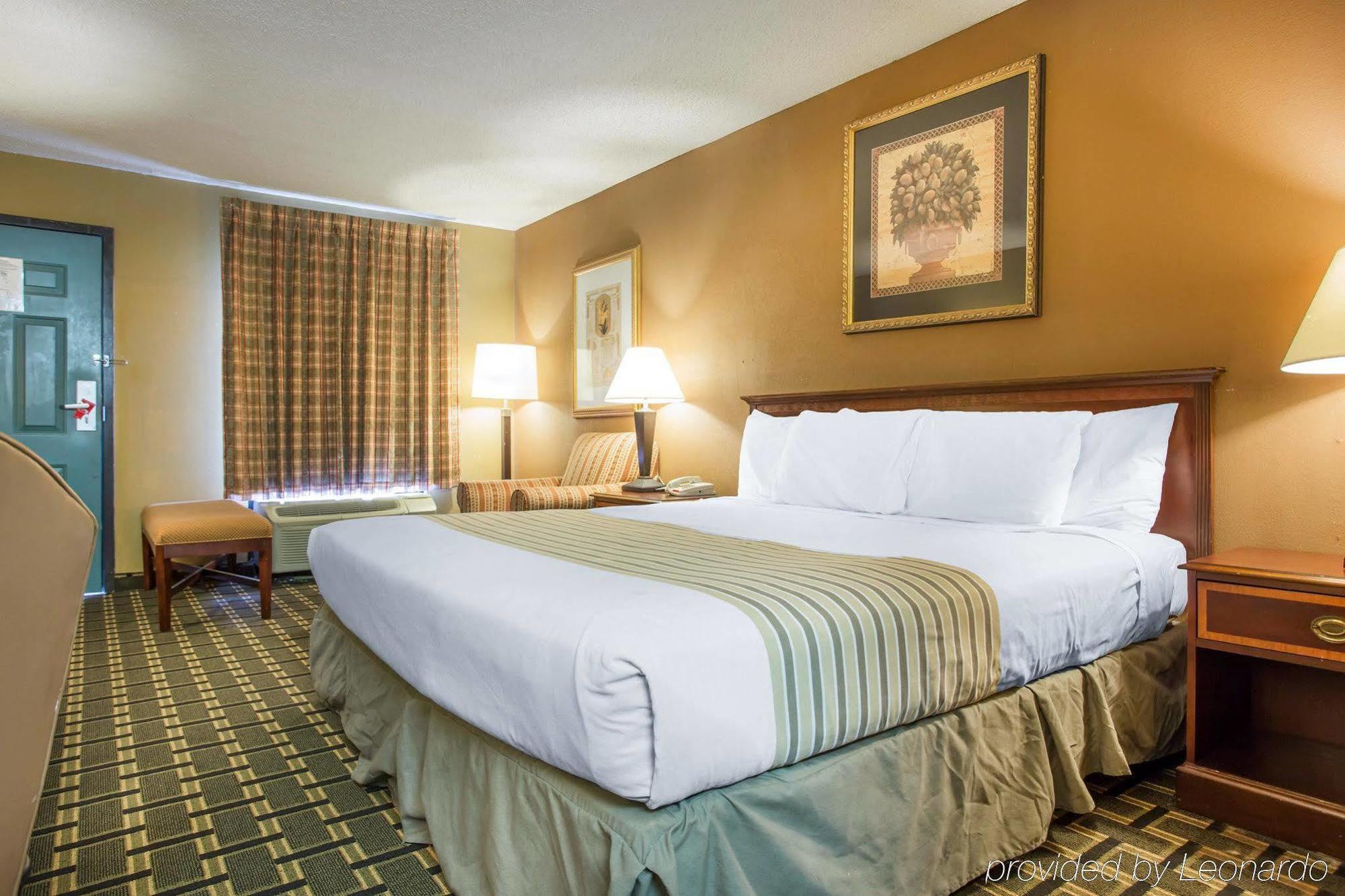 Econo Lodge Acworth Bagian luar foto